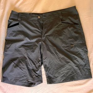 Grey Columbia Men’s Shorts - 36W 10L